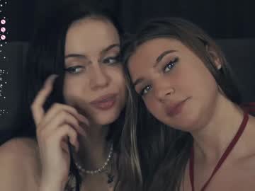 couple
        vivid_girls cam image #4614240