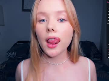 girl
        sun_shiiine cam image #2152039