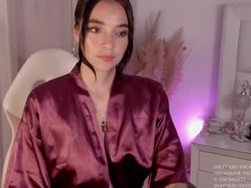 girl
        scarlett__baker11 cam image #4860742