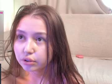 girl
        ritaschneider cam image #1680669