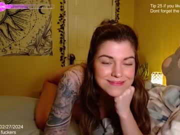 girl
        skybella_ cam image #3599946