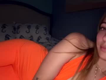 girl
        kyliecompton cam image #6449441