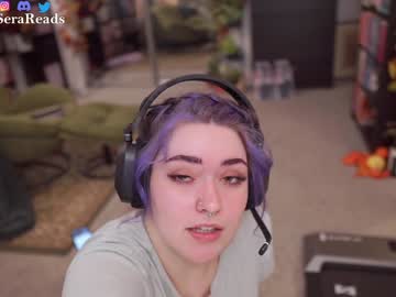 girl
        evelynpiers cam image #4861250