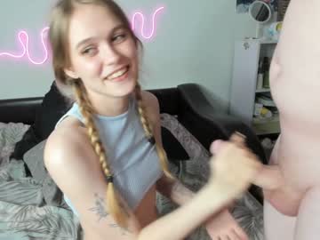 couple
        maya__77 cam image #5083283