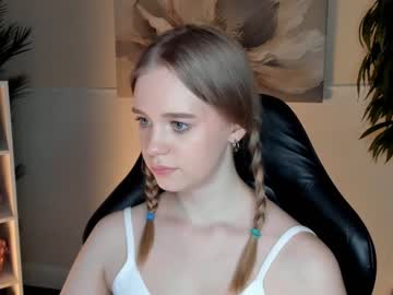 girl
        earthabyron cam image #3803252