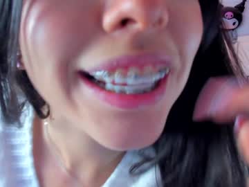 girl
        nataasha___ cam image #4998673