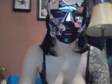 girl
        purplehaisley cam image #557619