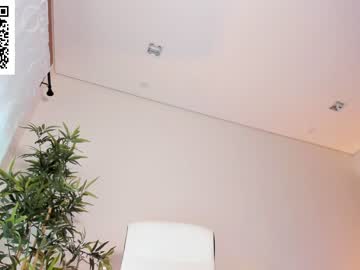 girl
        angel_danm_milf cam image #950328