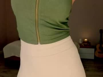 girl
        lenamuti cam image #5619058