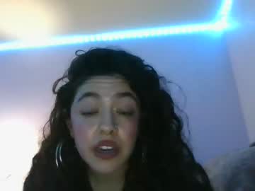 girl
        savinajade cam image #401428