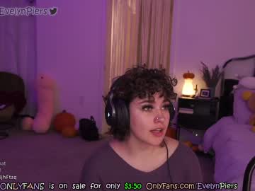 girl
        evelynpiers cam image #69628