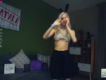 girl
        audreycarvin cam image #4689001