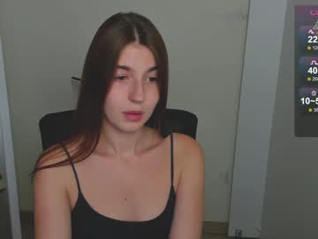 girl
        stacy_cy cam image #4870908