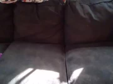 girl
        greenintentions cam image #2300542
