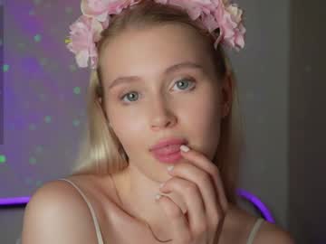 girl
        sonyaericsson cam image #4291615