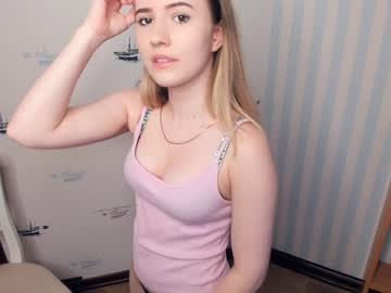 girl
        misty__veil cam image #2054050