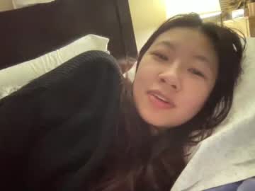 girl
        hiddenr0se cam image #179411