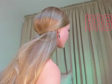 girl
        kitty__sophie cam image #6779157