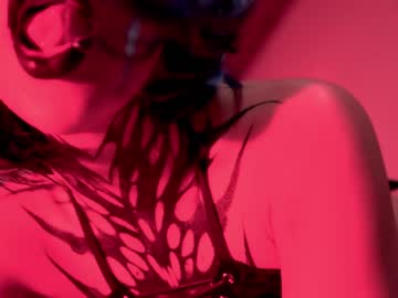 girl
        goth_dolll cam image #3353336