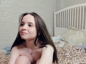 girl
        polly_dollie_ cam image #3941215