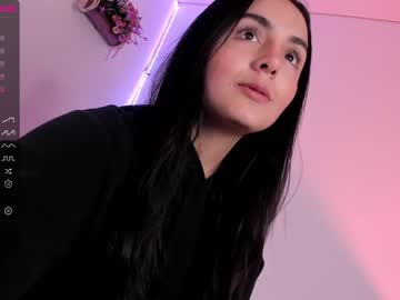 girl
        annie_dreams cam image #1184593