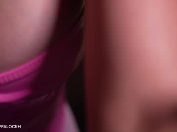 girl
        tifalock_ cam image #5097142