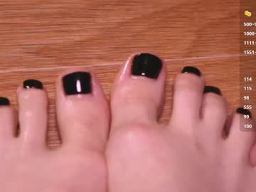 girl
        sweetkira555 cam image #6526775