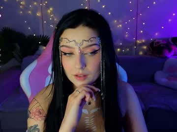 girl
        agara_romen cam image #4734528
