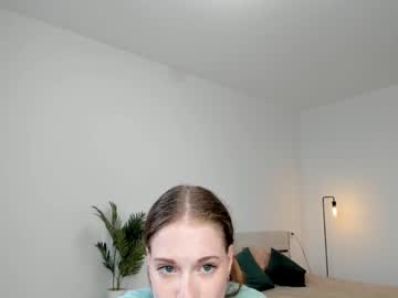 girl
        jul_jul_jul cam image #2089959