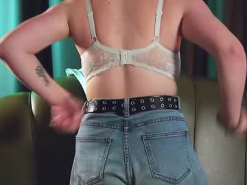 girl
        leemeenee cam image #5668283