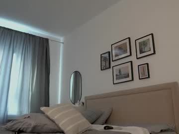 girl
        _sirine_ cam image #6450614