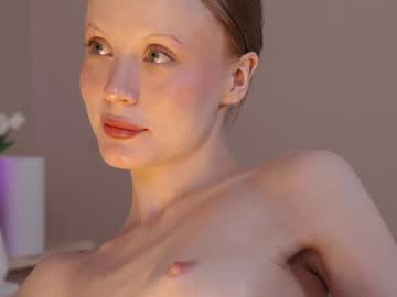 girl
        cute_shine cam image #5761577