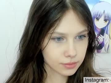 girl
        avrora_deis cam image #2672912
