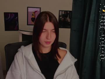 girl
        stacy_cy cam image #5130015