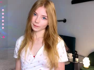 girl
        lovely_shyy cam image #5571277