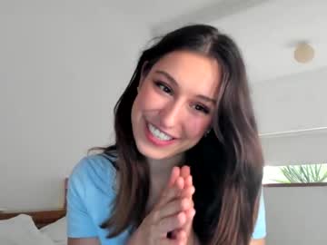 girl
        dixiethepixie cam image #4395365
