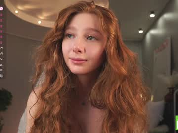 girl
        margarethowell cam image #6739551