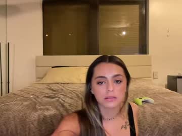 girl
        xovictoriaof cam image #3724080