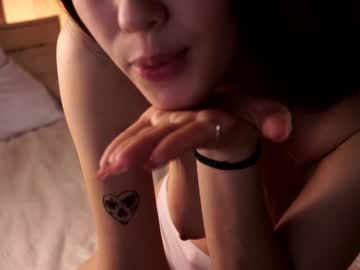 girl
        zarascarlett cam image #3832817