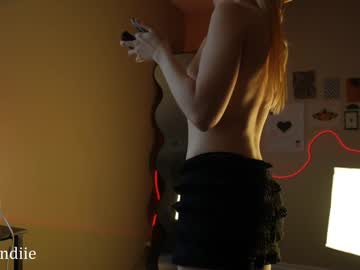 girl
        bestblondiiecb cam image #5893699