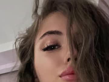 girl
        aryamirelle cam image #5570592