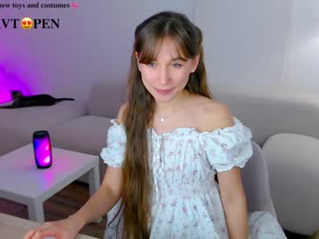 girl
        ambertan1 cam image #5648872