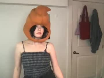girl
        littlesugarpea cam image #2253471