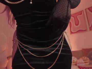 girl
        sofiacastillo_ cam image #4181585