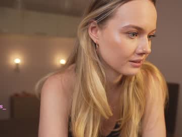 girl
        your_kat cam image #3658165