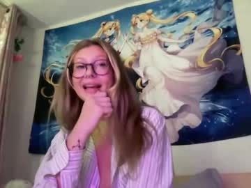 girl
        princesszelda22 cam image #4421204