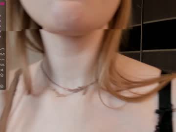 girl
        sweetlighter cam image #1023497