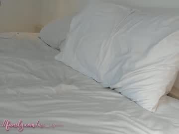 girl
        tia__moon cam image #459971
