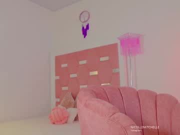 girl
        nicolle_mitchelle cam image #5985543
