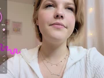 girl
        maya_blonde18 cam image #5695739